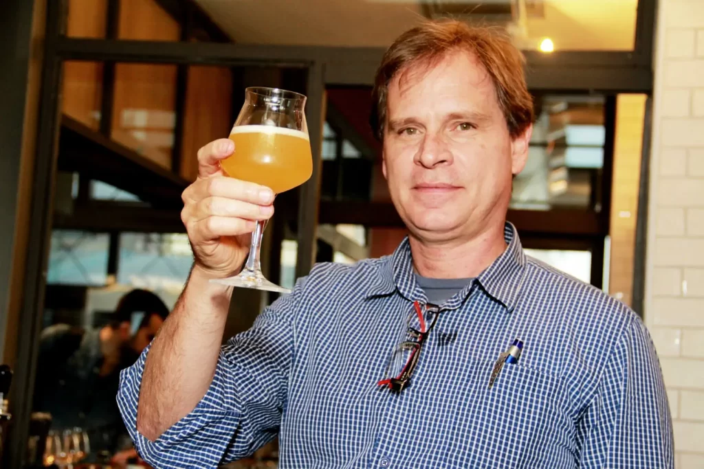 Marcelo Stein, sócio da Bier & Wein, explica que know-how em importação e produção da empresa foi fundamental para atrair atenção da cervejaria alemã para o Brasil (Crédito: Bier & Wein / Divulgação)