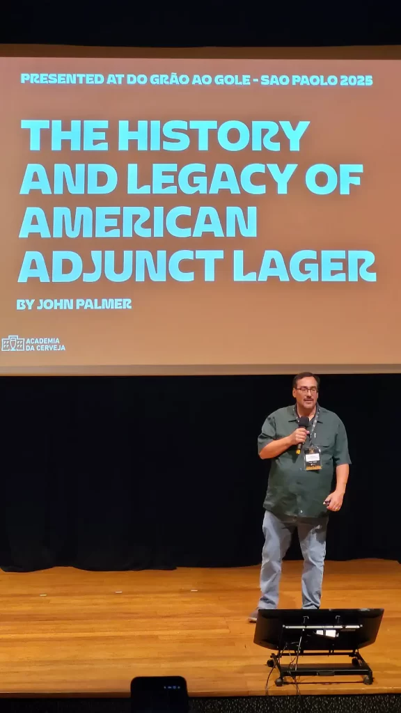 Uma das palestras mais esperadas foi com o cervejeiro norte-americano John Palmer autor do livro “How to Brew” (Crédito: Luís Celso Jr. / Guia da Cerveja)