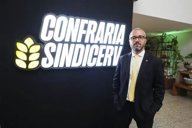 "Aqui, a indústria cervejeira é forte cultural, econômica e socialmente, está presente em todos os estados, emprega 2,5 milhões de pessoas e gera renda local, com 90% do valor agregado permanecendo nas comunidades", diz o presidente executivo do Sindicerv (Crédito: Sindicerv / Divulgação)