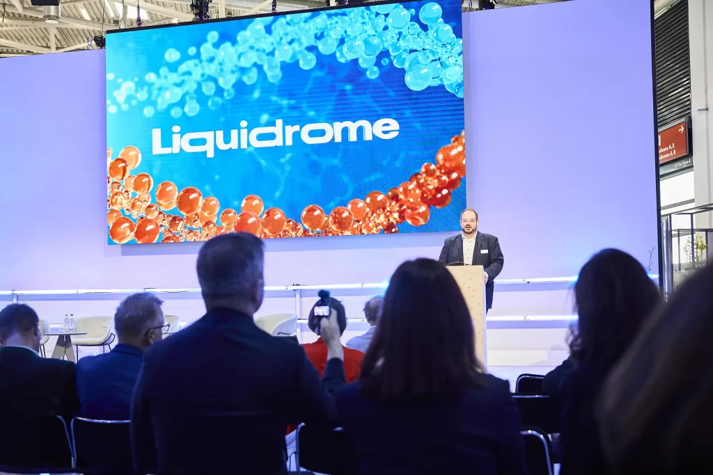 Liquidrome, uma das novidades da Drinktec 2025, teve até Health Bar (Holger Rauner / YONTEX GmbH Co. KG)