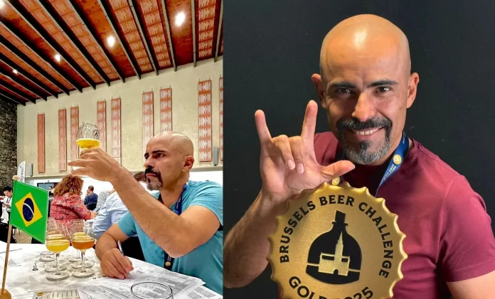 A imagem traz duas fotos do Marcos Roberto de Oliveira, idealizador do projeto Cerveja Artesanal em Libras: à esquerda, ele está de camiseta azul em uma mesa levantando uma taça de cerveja e olhando para ela; à direito, olha para a câmera segudando o emblema do concursos Brussels Beer Chalenge.