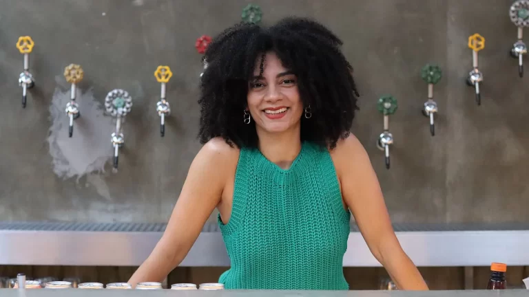 Dani Lira e o Torneira Boteco: onde o propósito encontra o pé no chão