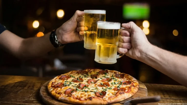 No Dia da Pizza, conheça 7 combinações perfeitas com cerveja