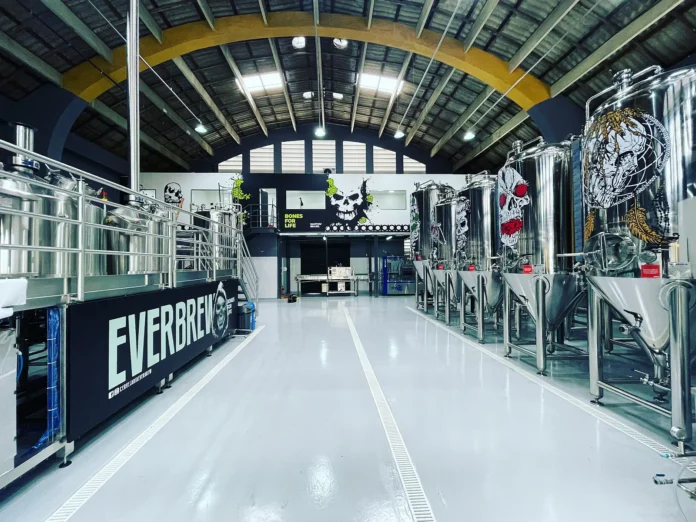 Cervejaria Everbrew hoje em Santos: sonho da 
