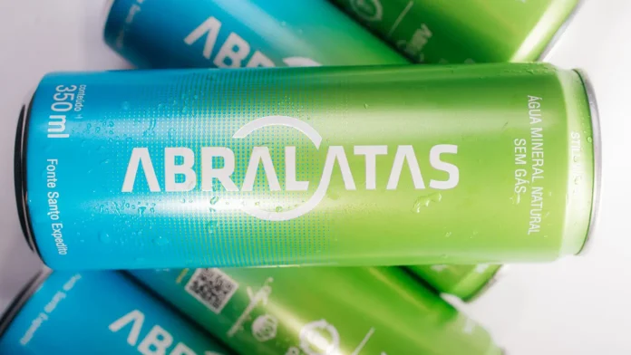 Abralatas mantém expectativa de crescimento do setor em 2026, que começa a ver o impacto das novas categorias de bebidas em lata (Crédito: Divulgação / Abralatas)