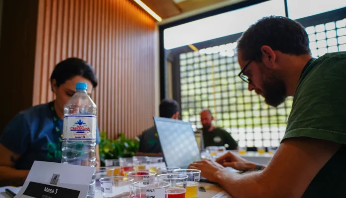 Etapa Sul e Sudeste da Copa Cerveja Brasil avaliou avaliou 383 amostras de 122 estilos (Crédito: Divulgação / Abracerva)