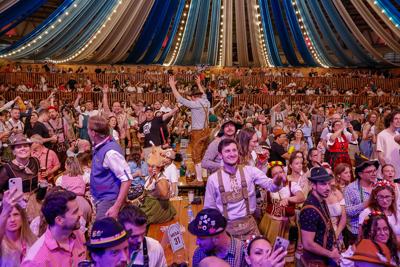 Oktoberfest de Blumenau terá entrada grátis para quem chegar cedo este ano (Crédito: Divulgação / Oktoberfest de Blumenau)